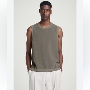 COS Olive greenish grey men’s activewear Sleeveless Top Sz medium M